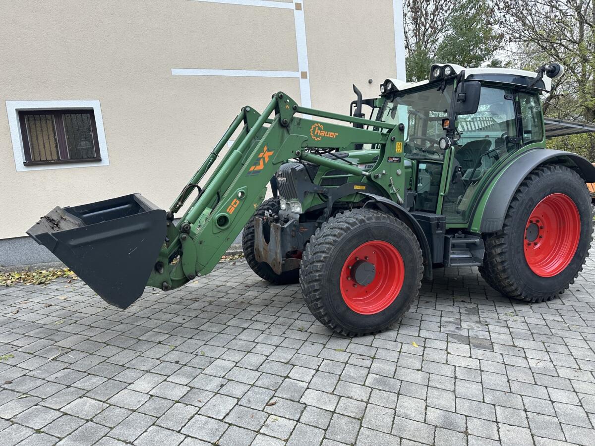 Fendt 211 Vario 2