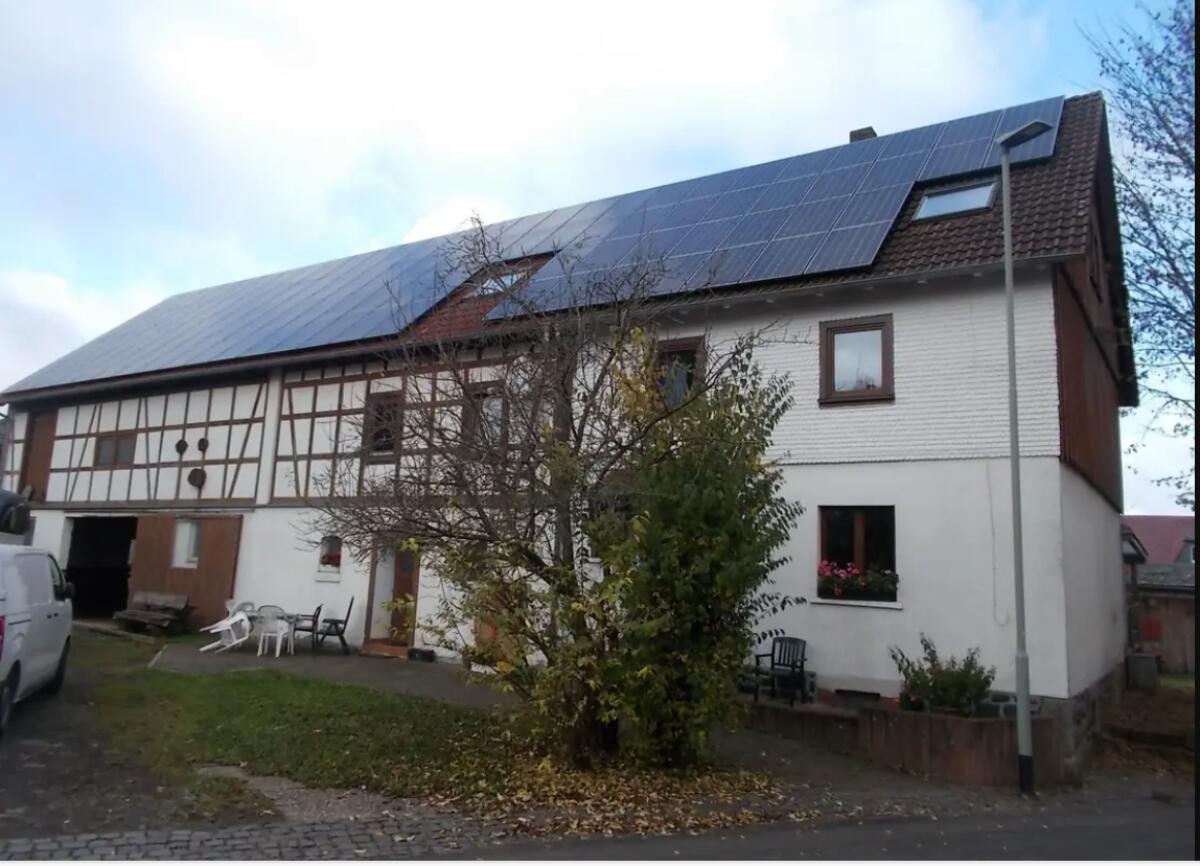 Bauernhaus in schöner Dorflage 1