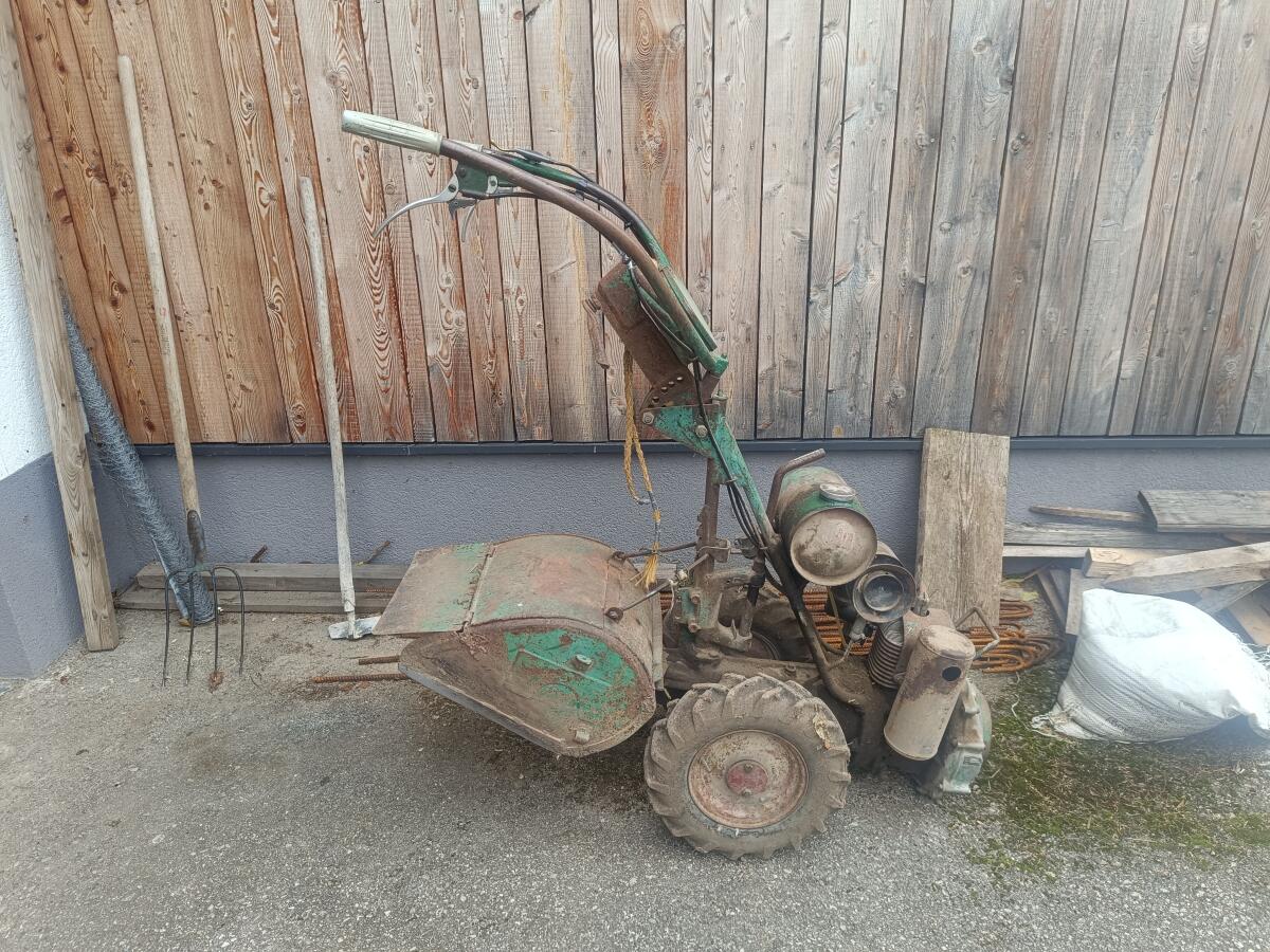 Alte Weingartenfräse zu verschenken, Agria 3