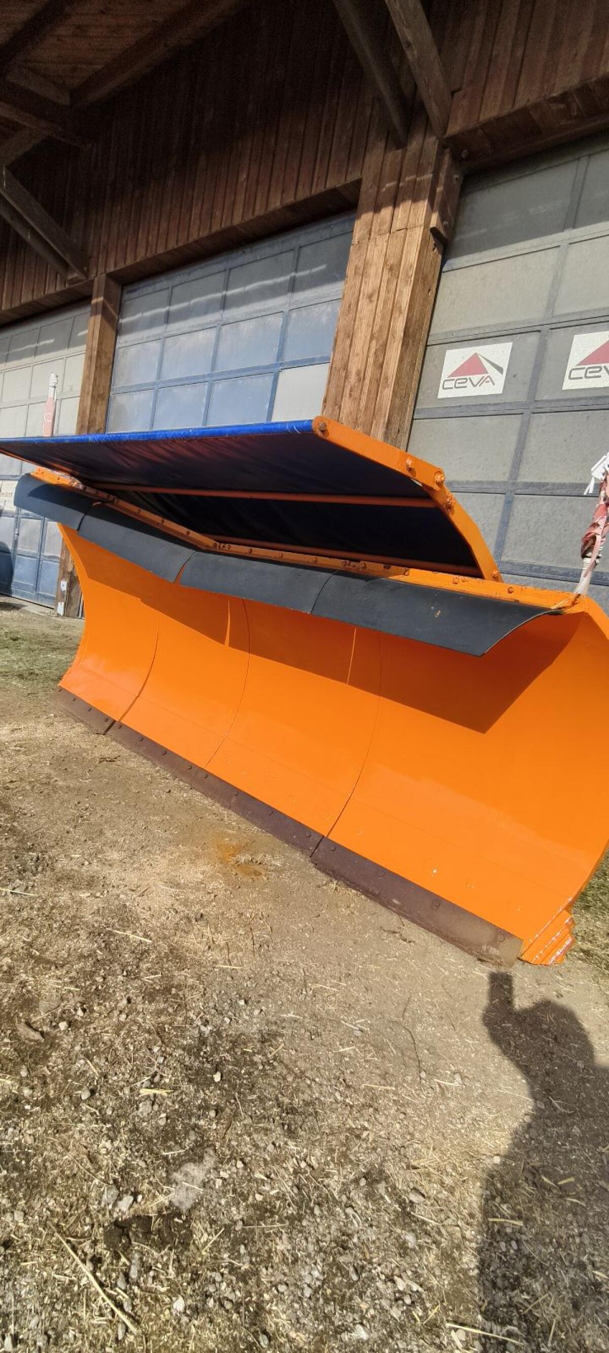 Kahlbacher Schneepflug STS 300 2