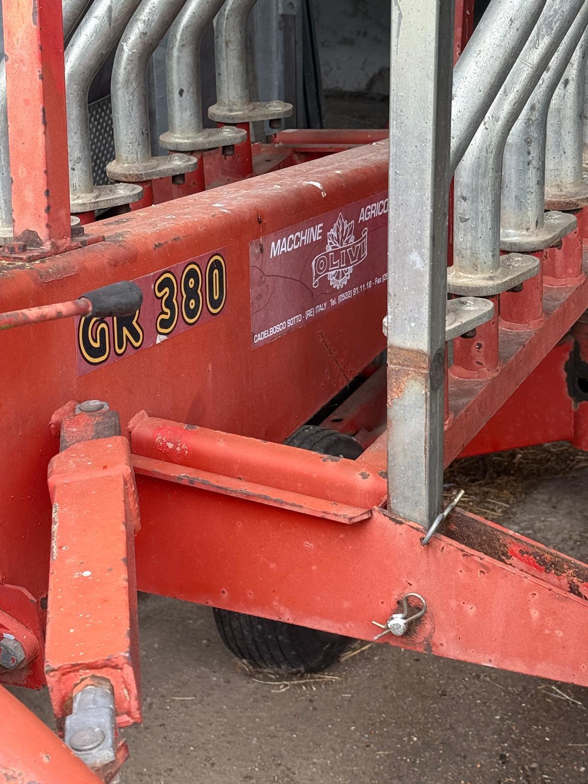 Schwader Olivi GR 380 3