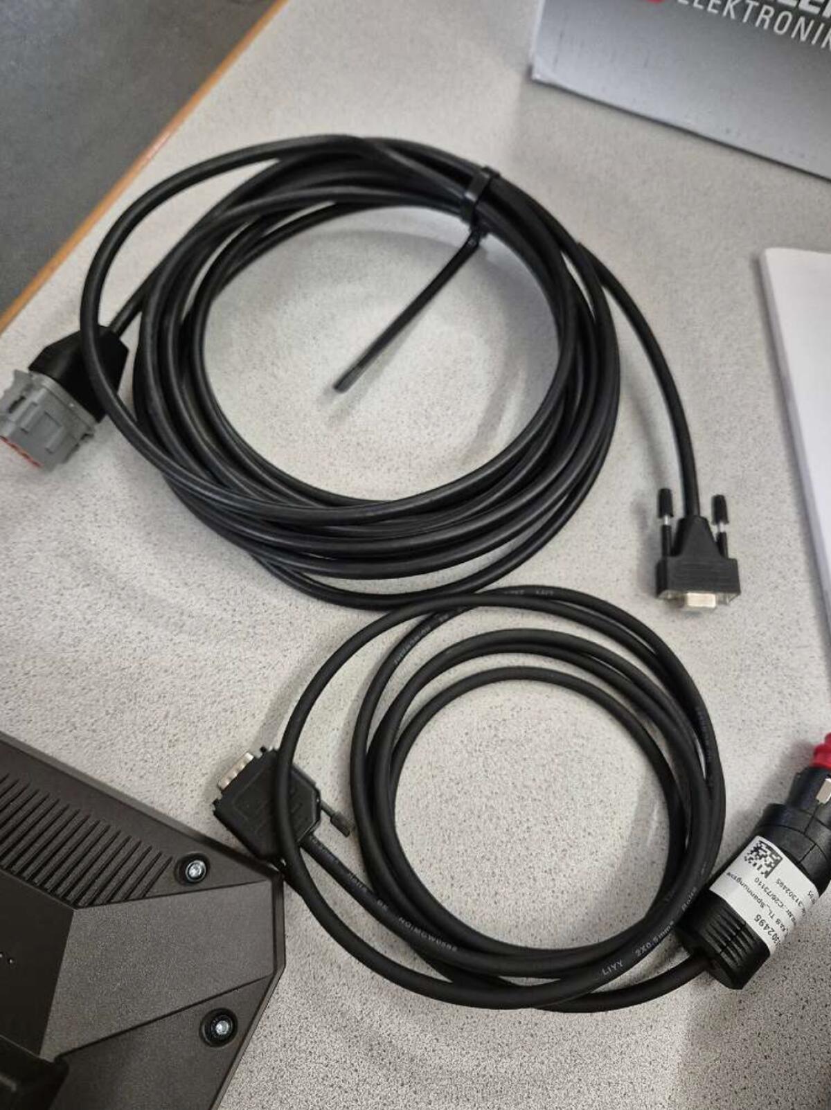 GPS ISOBUS Parallelfahrsystem Müller Track Guide 3 2