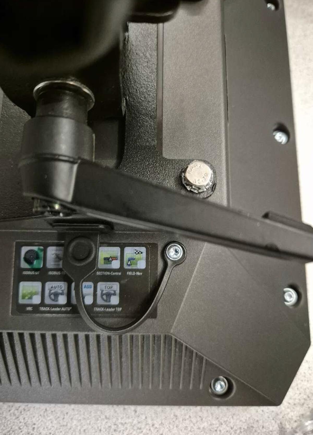 GPS ISOBUS Parallelfahrsystem Müller Track Guide 3 1