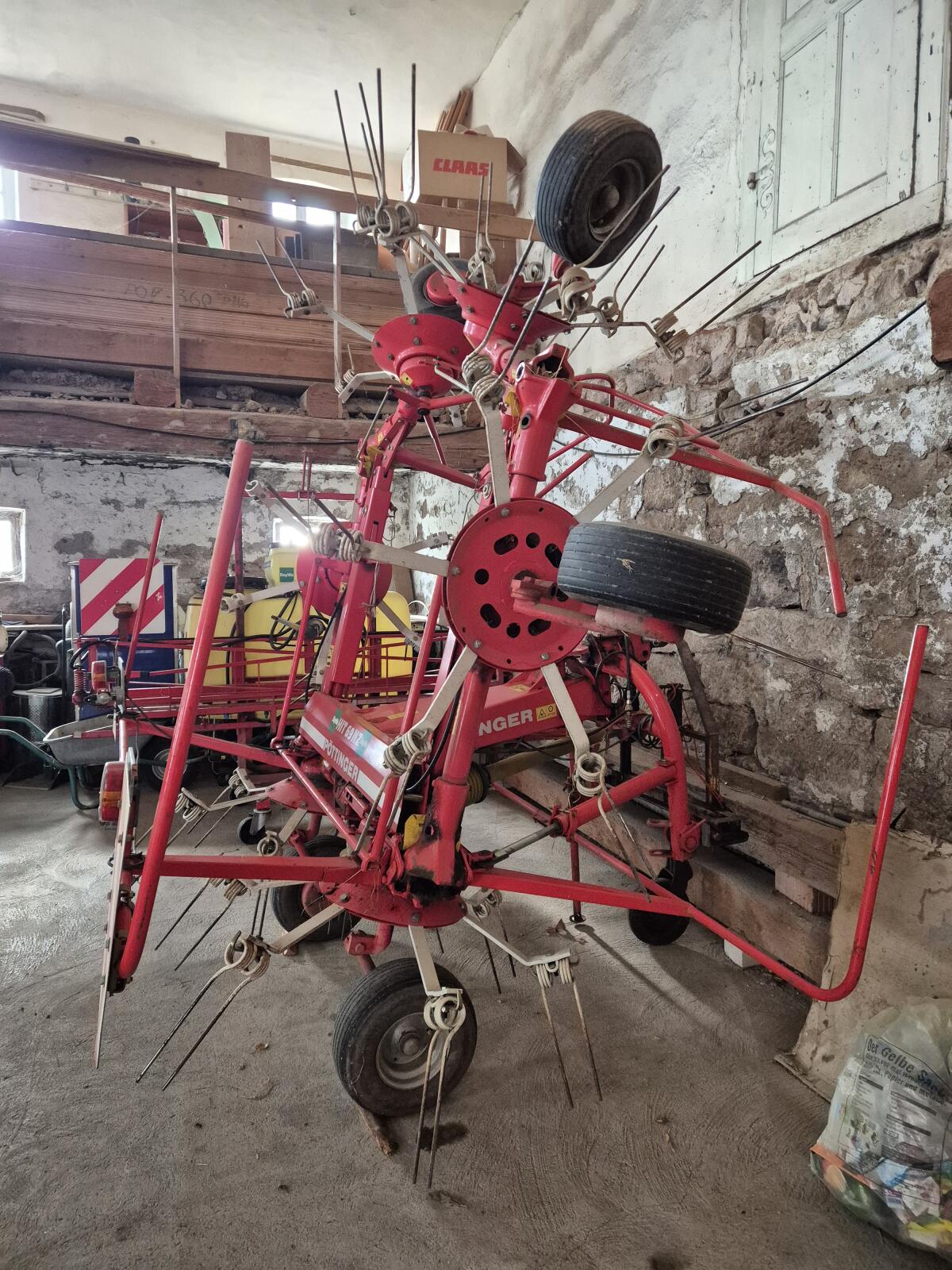 Heuwender Pöttinger HIT 69NZ 2