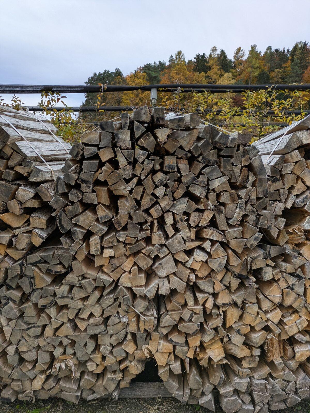 Brennholz gespalten 1 m 2