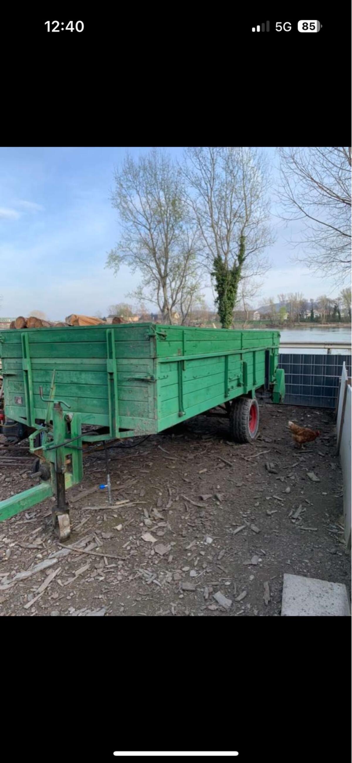 Anhänger mit Kratzboden 2