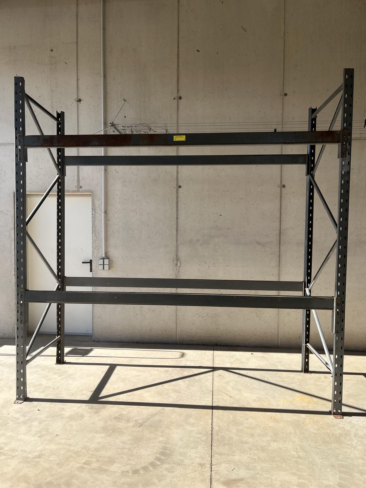 Hochregal (Palettenregal) 1