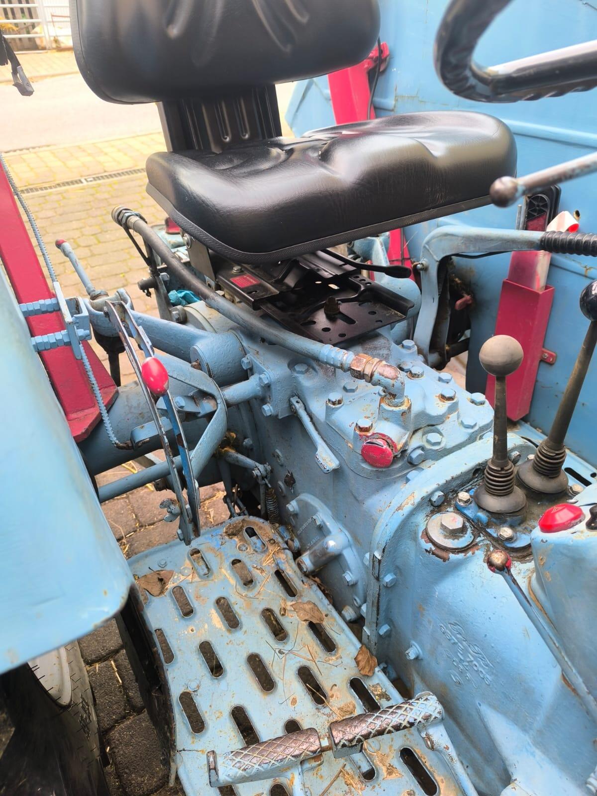 Ford Fordson Dexta 3