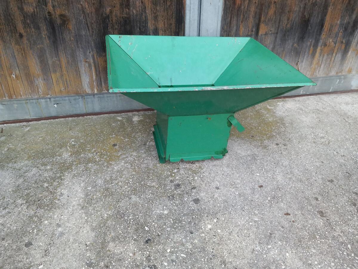 Trichter für Voran Obstmühle 2