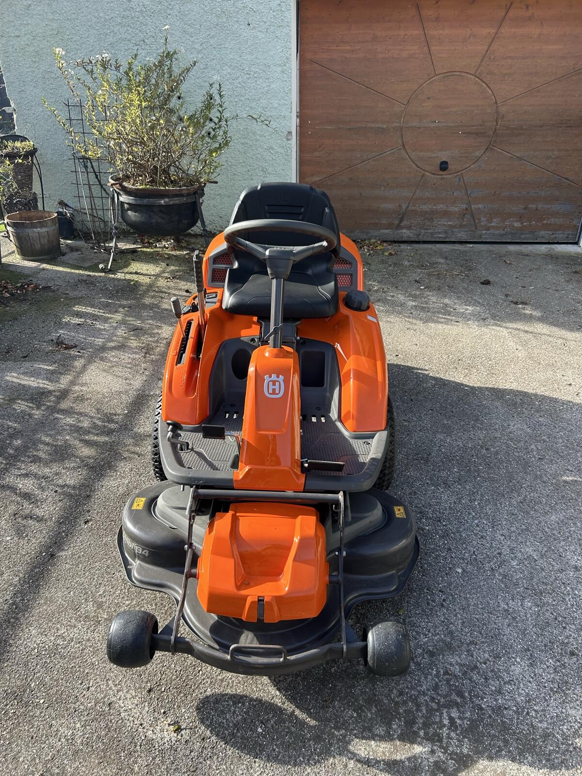 Husqvarna Rider 214 3