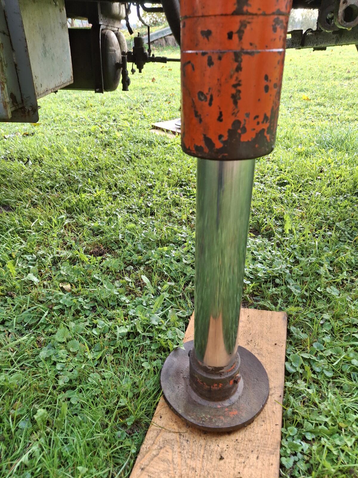 Holzanhänger mit Palfingerkran 2