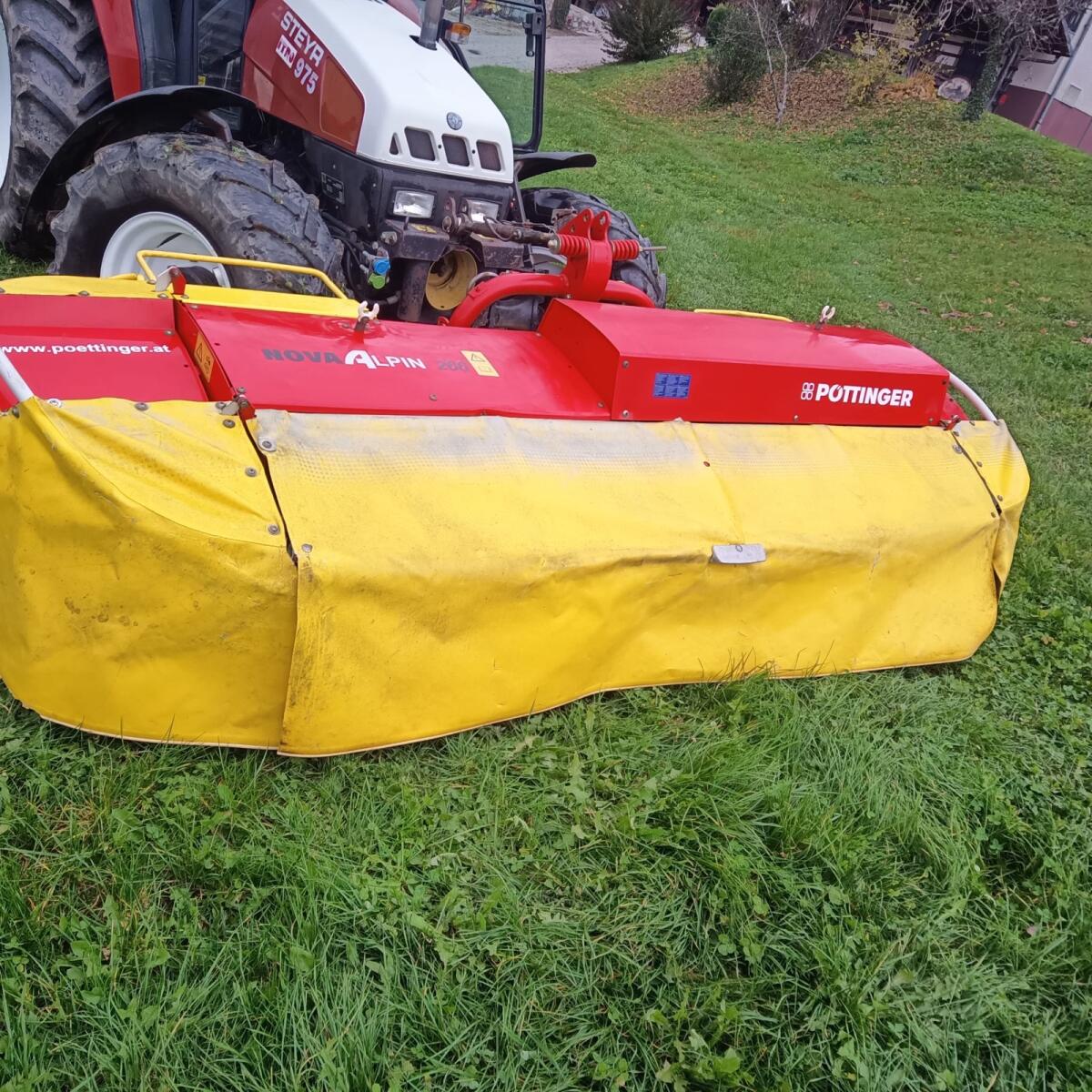 Pöttinger Novaalpin 266 Scheibenmähwerk 1