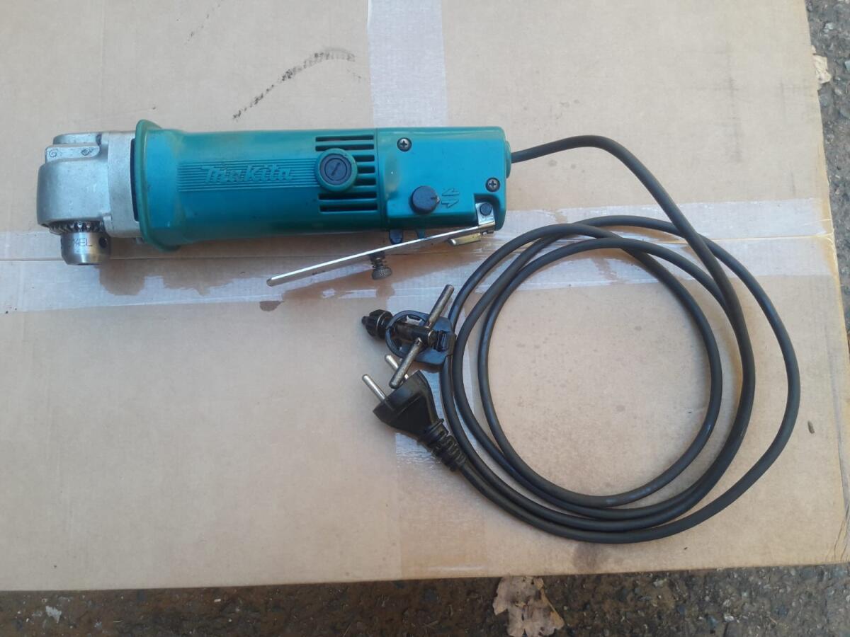 Winkelbohrmaschine Makita DA3000R 1
