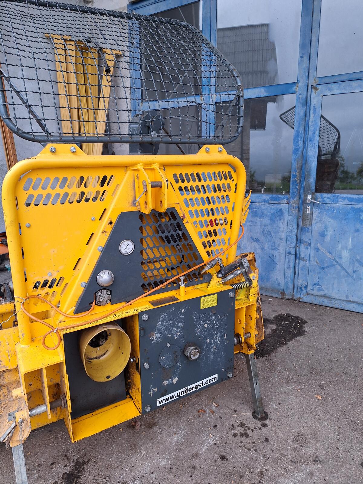 Funkseilwinde Uniforest 6T 1