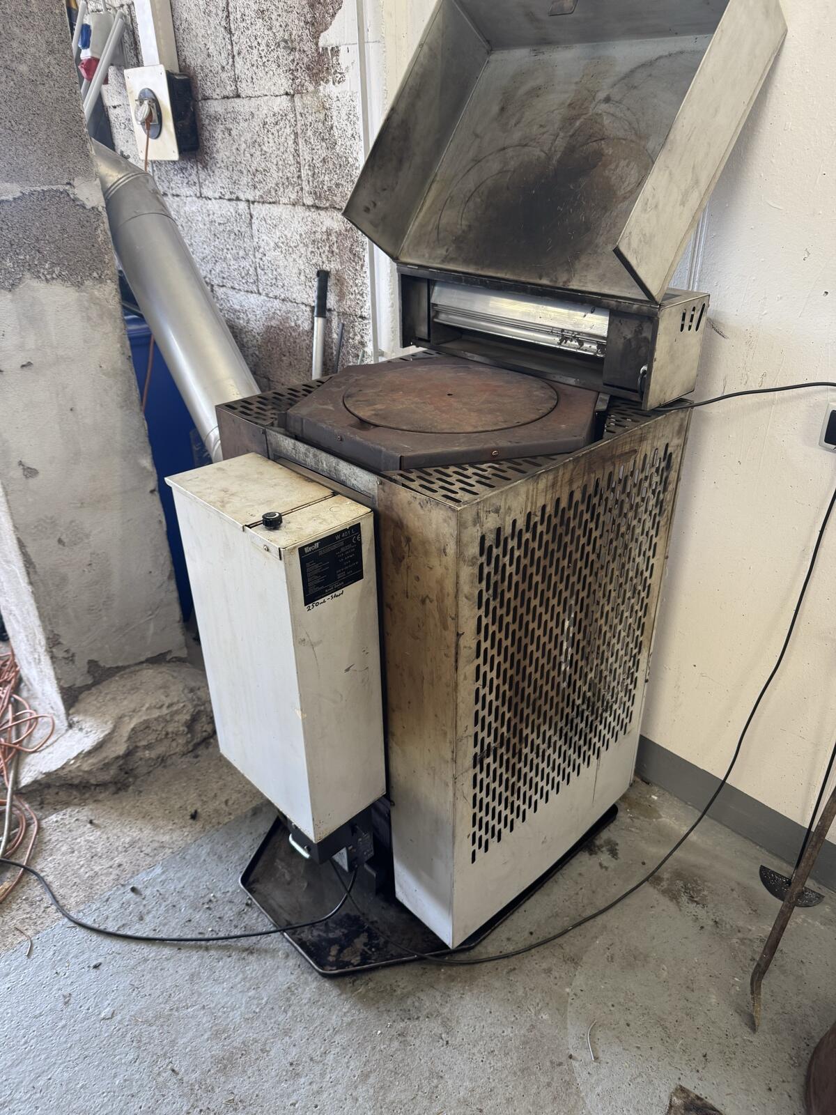 Kroll W401 Universalölofen 1