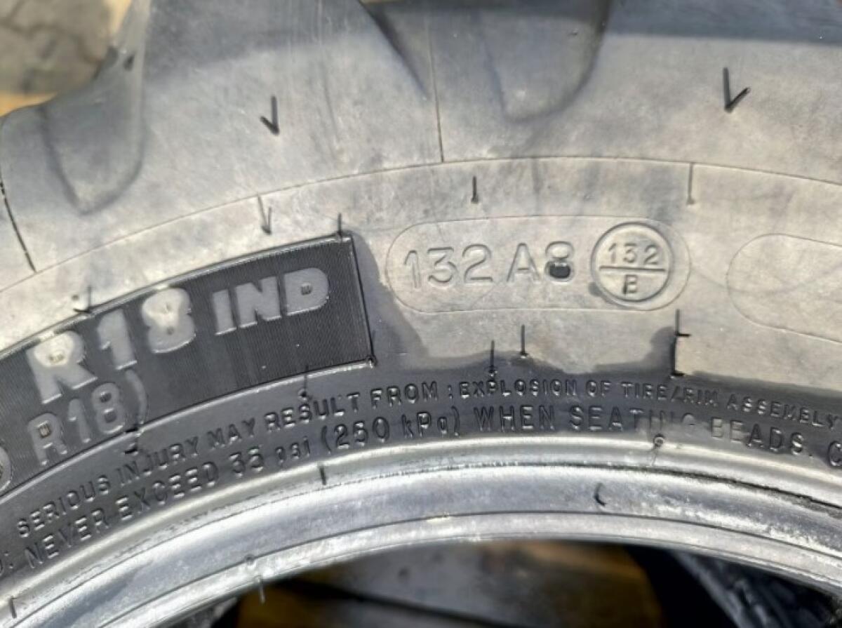 2 Stk. Michelin XMCL Traktorreifen 280/80 R18, gebraucht 3