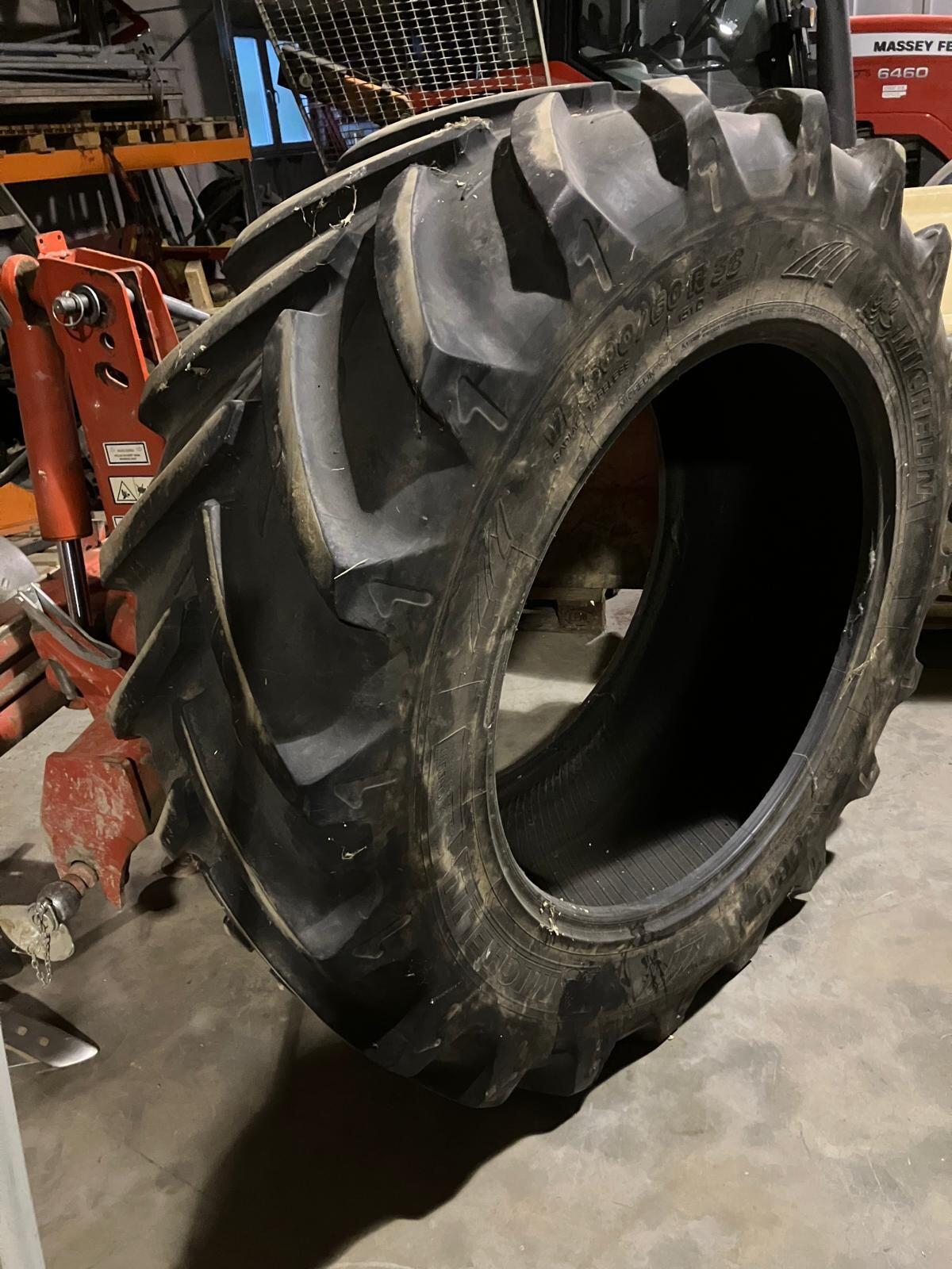 Michelin XEOBIB VF600/60 R38 3