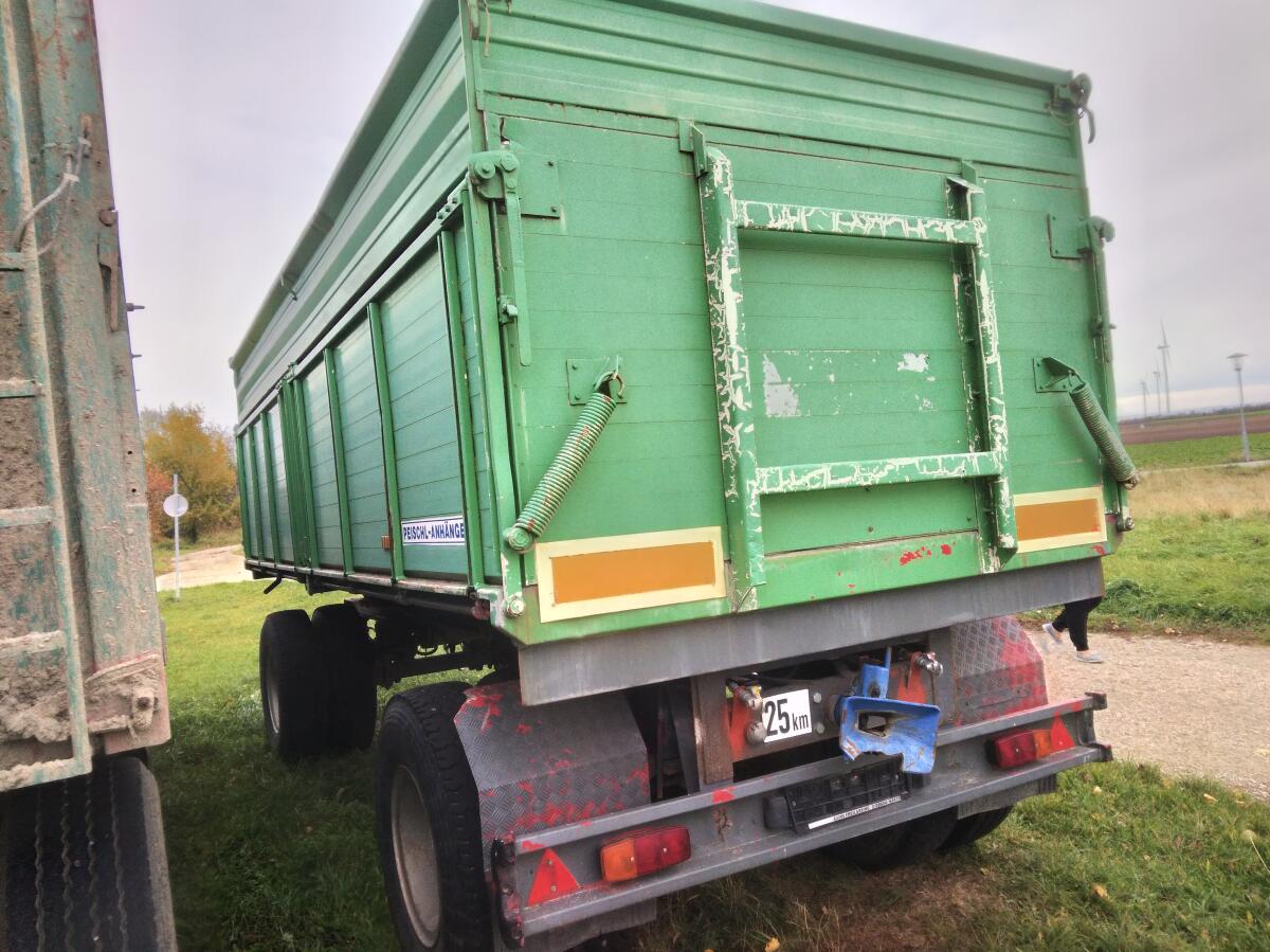 Zweiachs 2-Seiten Kipper 3