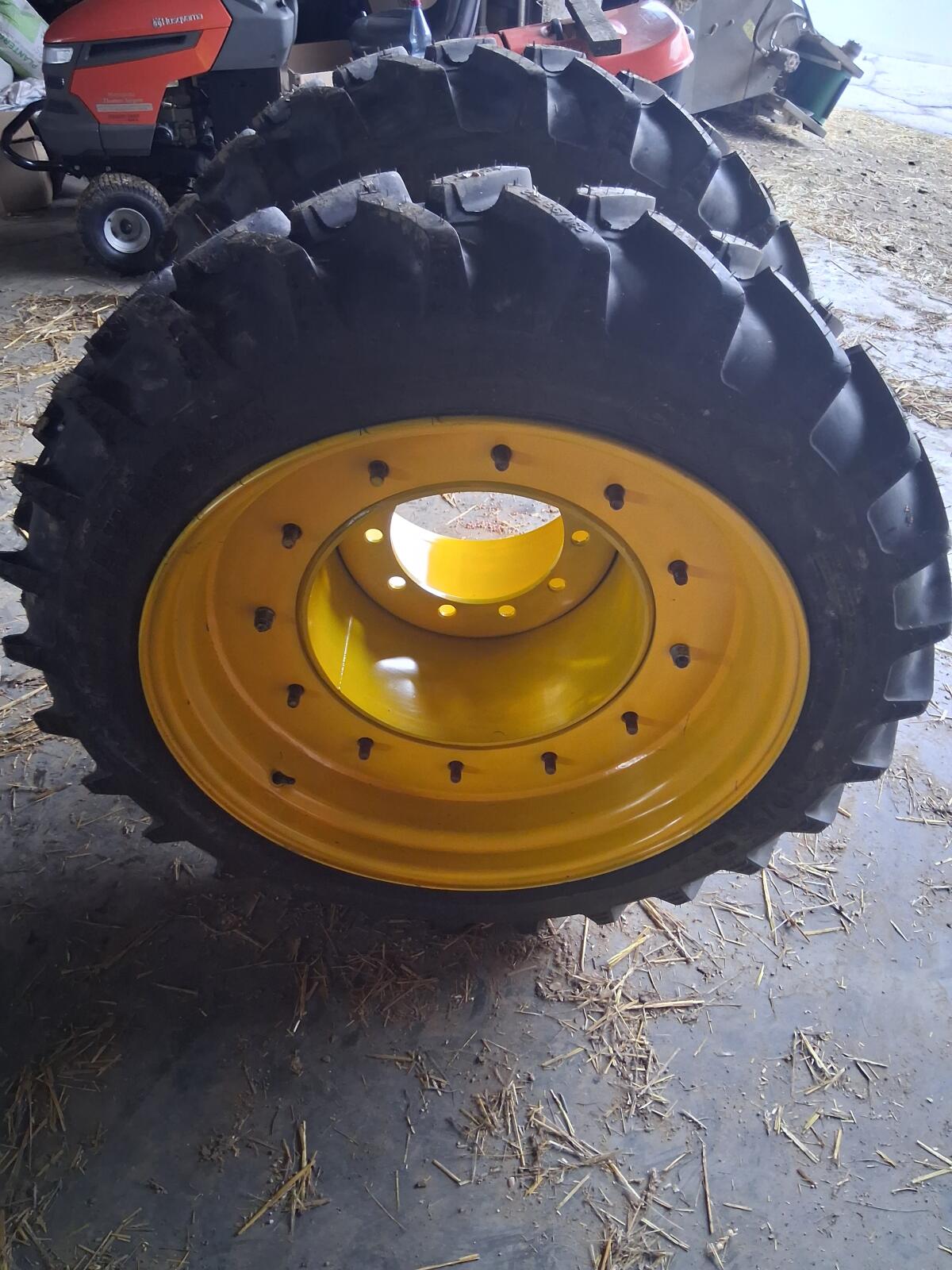 Pflegebereifung Maisbereifung Güllefass 2