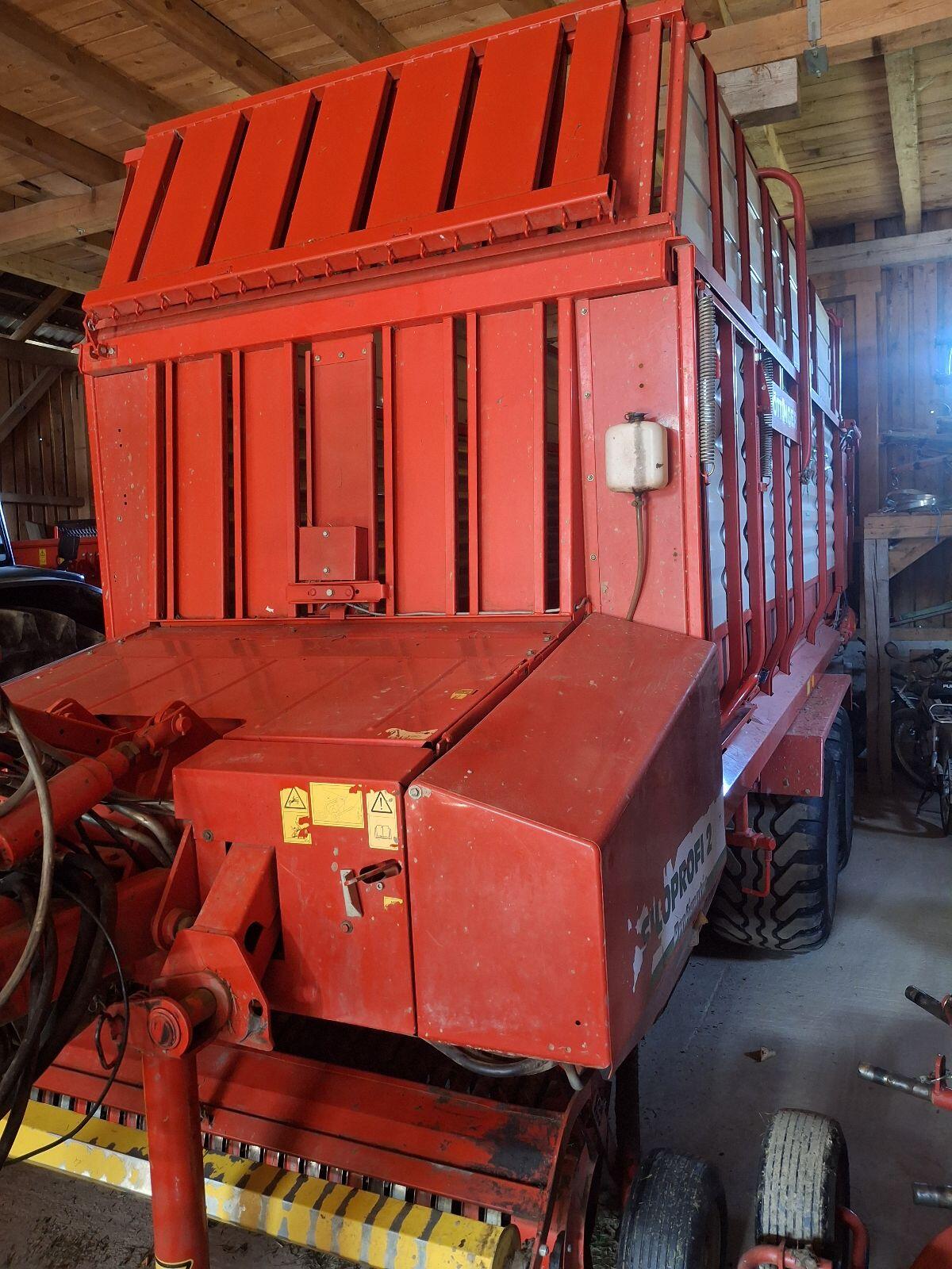 Pöttinger Siloprofi 2 D Profimatic Ladewagen 3