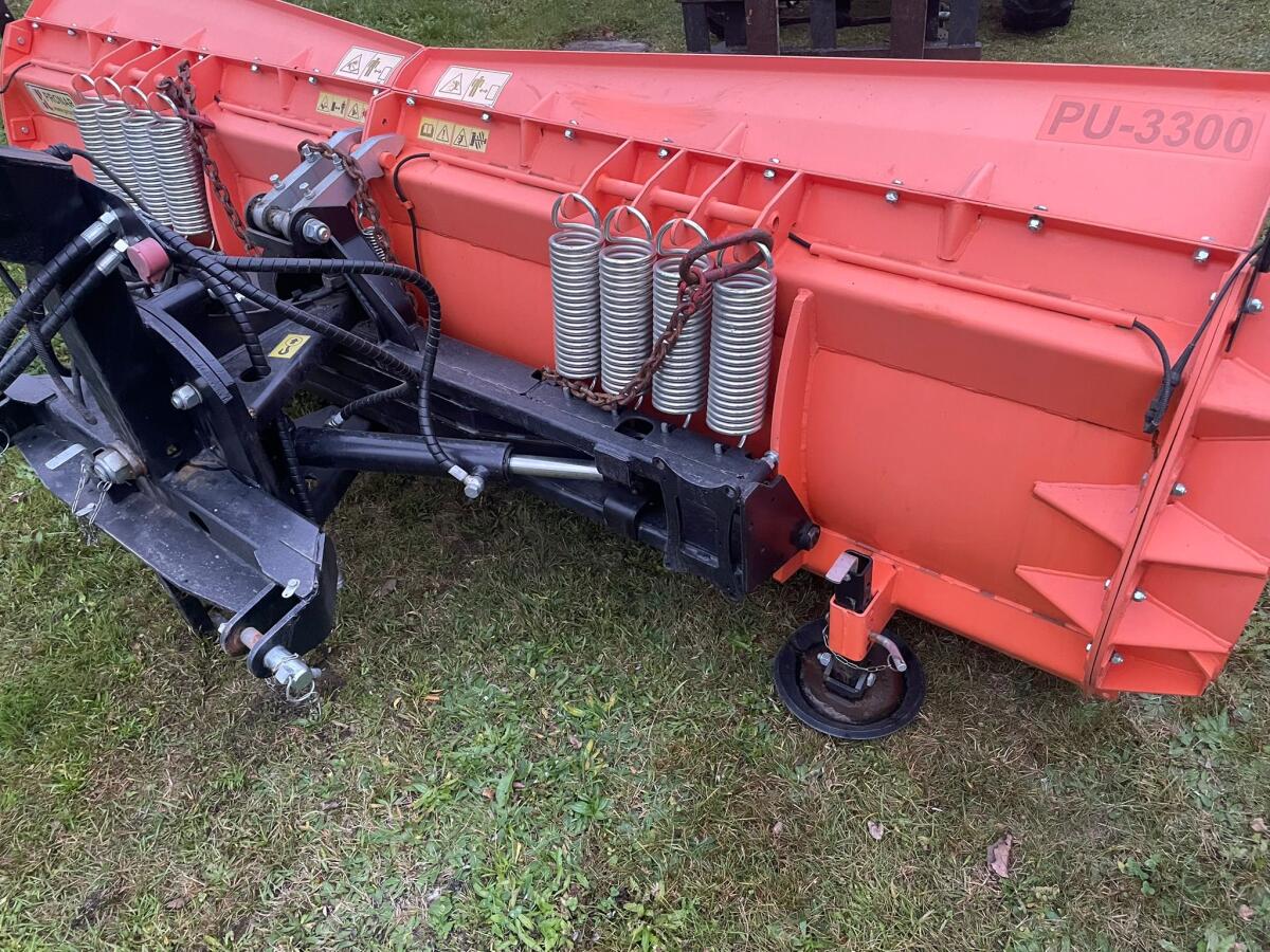 Schneepflug Schneeschild Pronar 3 m Winterdienst Dreipunkt 2