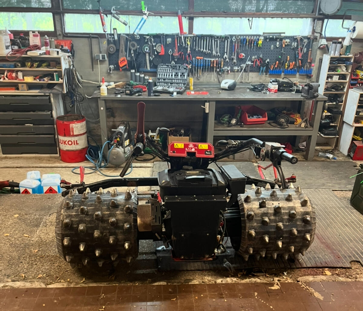 Köppl Bergtalent 18-2 und DUROCUT®-Doppelmesser-Portalmähwer 1