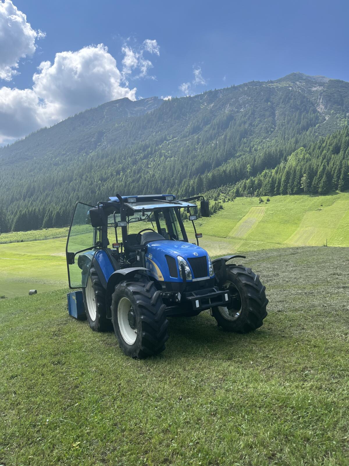 New Holland TL 80A Turbo 1
