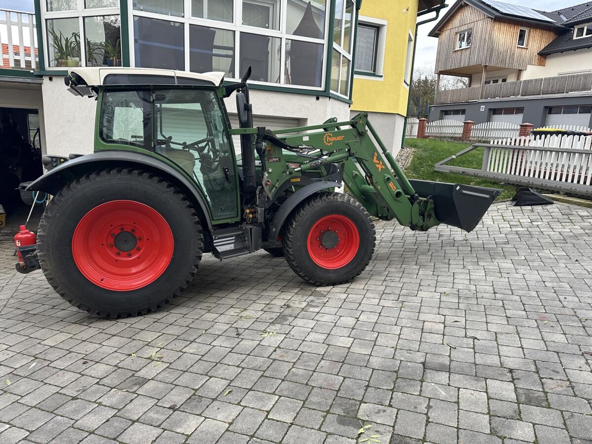 Fendt 211 Vario 3