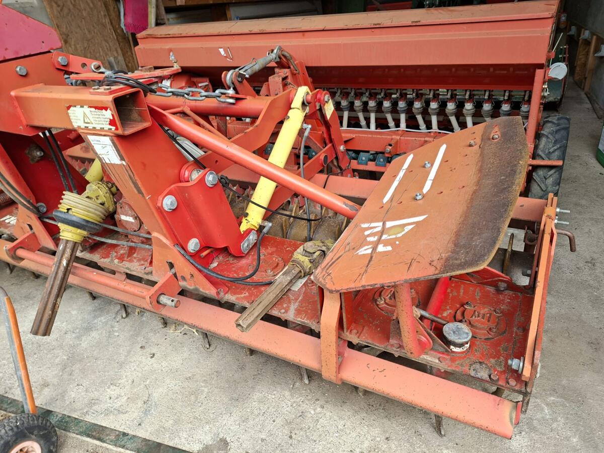 Reform Semo 99, Lely Terra 3 m 2