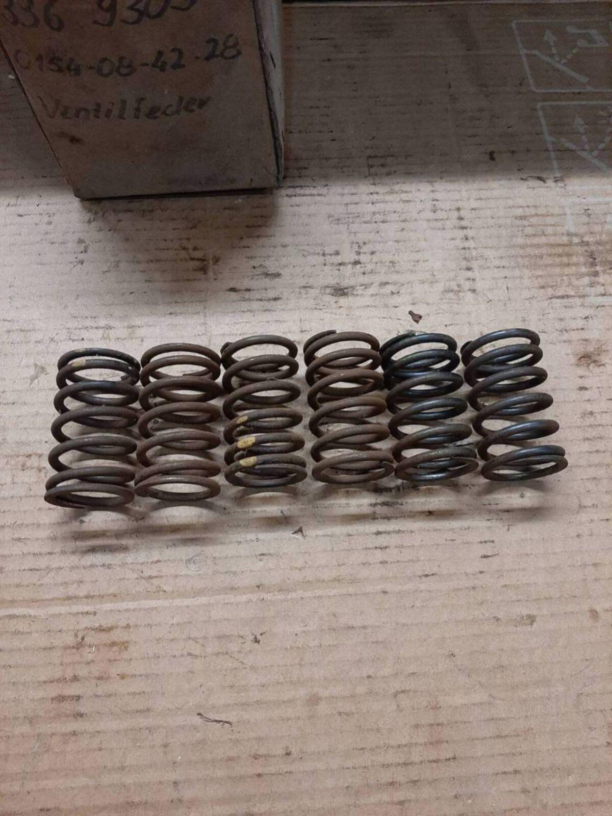 6 Ventilfedern Deutz Motor 1
