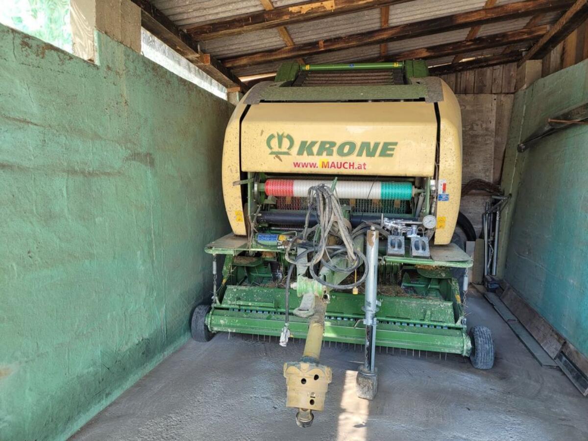 Krone Comprima V150XC Rundballenpresse 1
