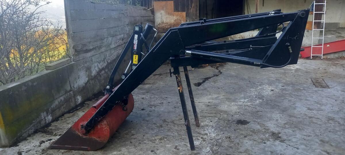 Verkaufe Mammut Frontlader 1