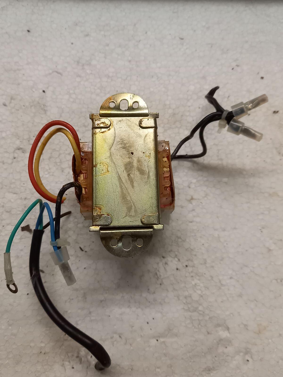 Lampen Trafo 220 V Ausgang 9/12 V 3