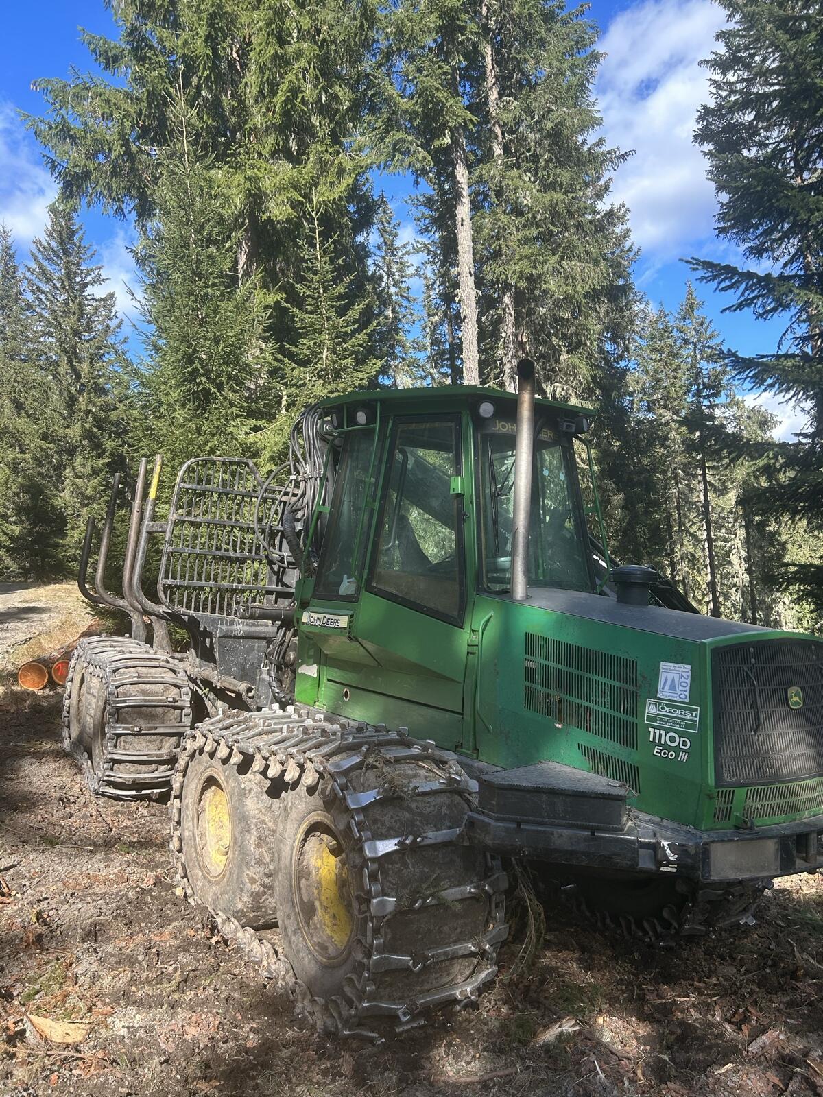 John Deere 1110D 1