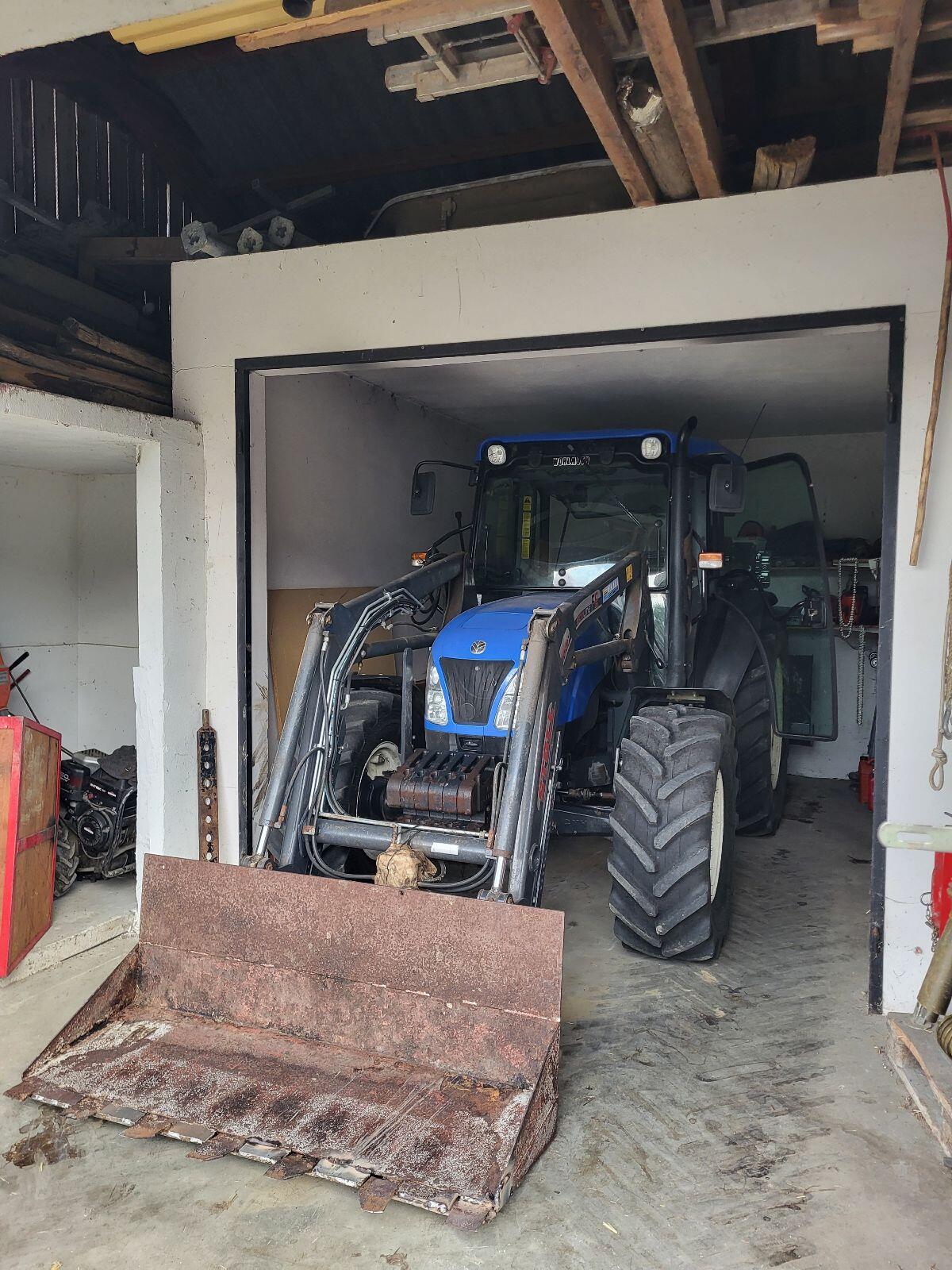 New Holland TN70DA 1