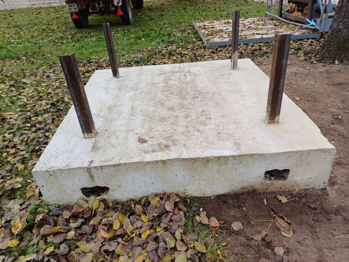 Bodenplatte Hochstand 1