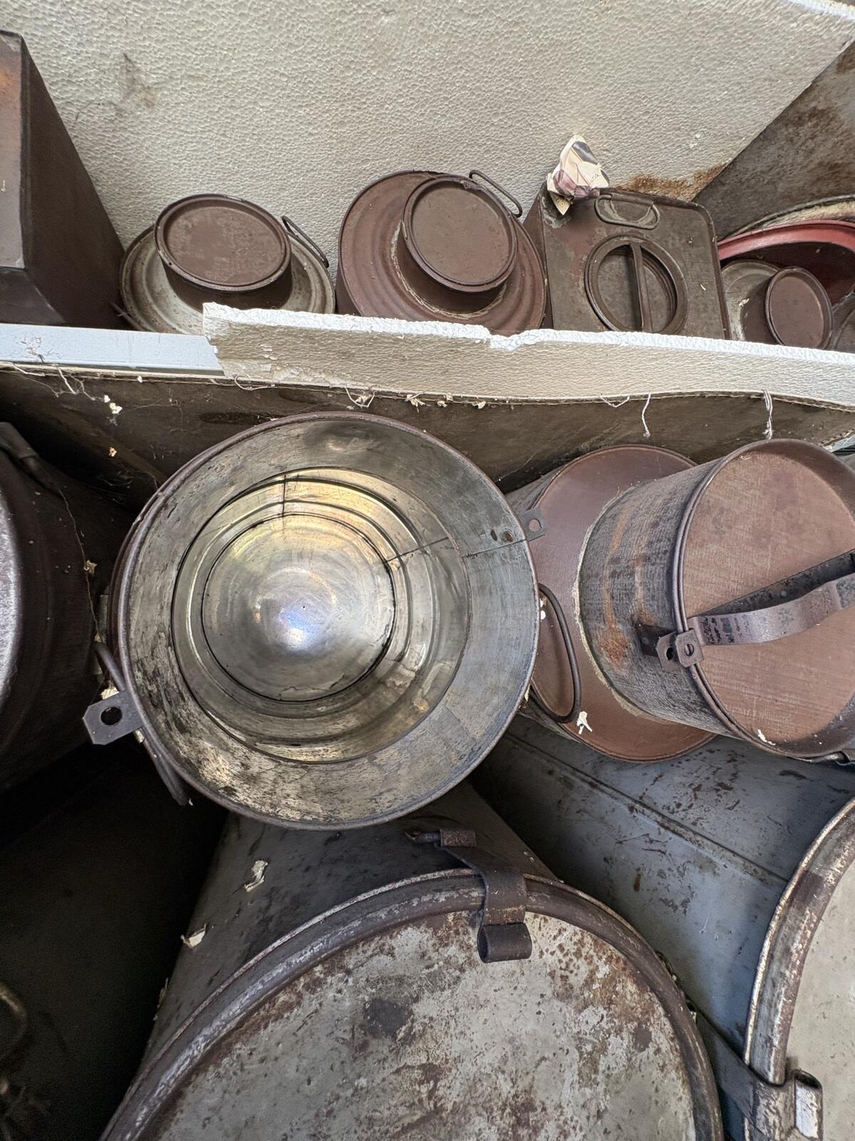 Alte Honigkannen, Deko 2