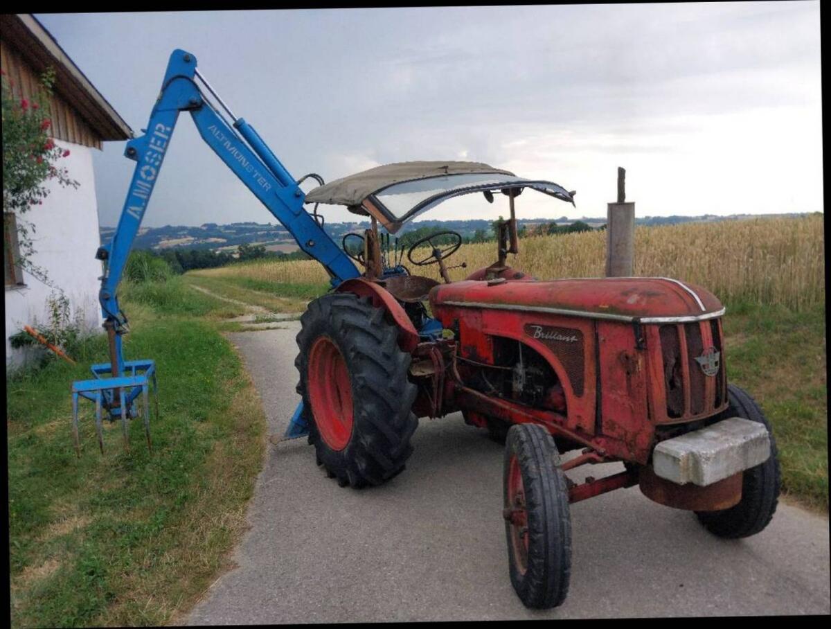 Heckbagger Moser mit Hanomag Brillant 2