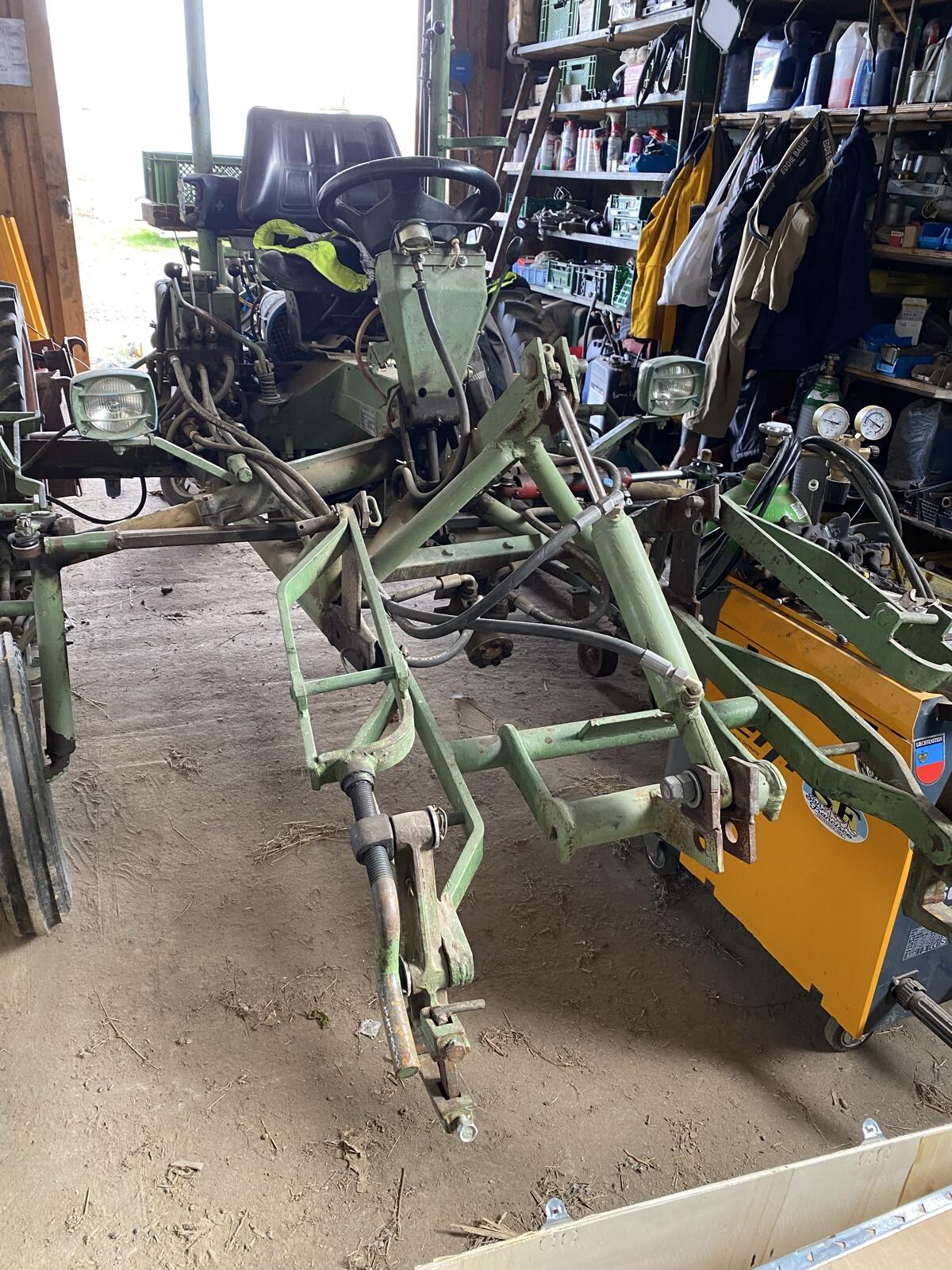 Hacktraktor Schlepper Lombardini 3