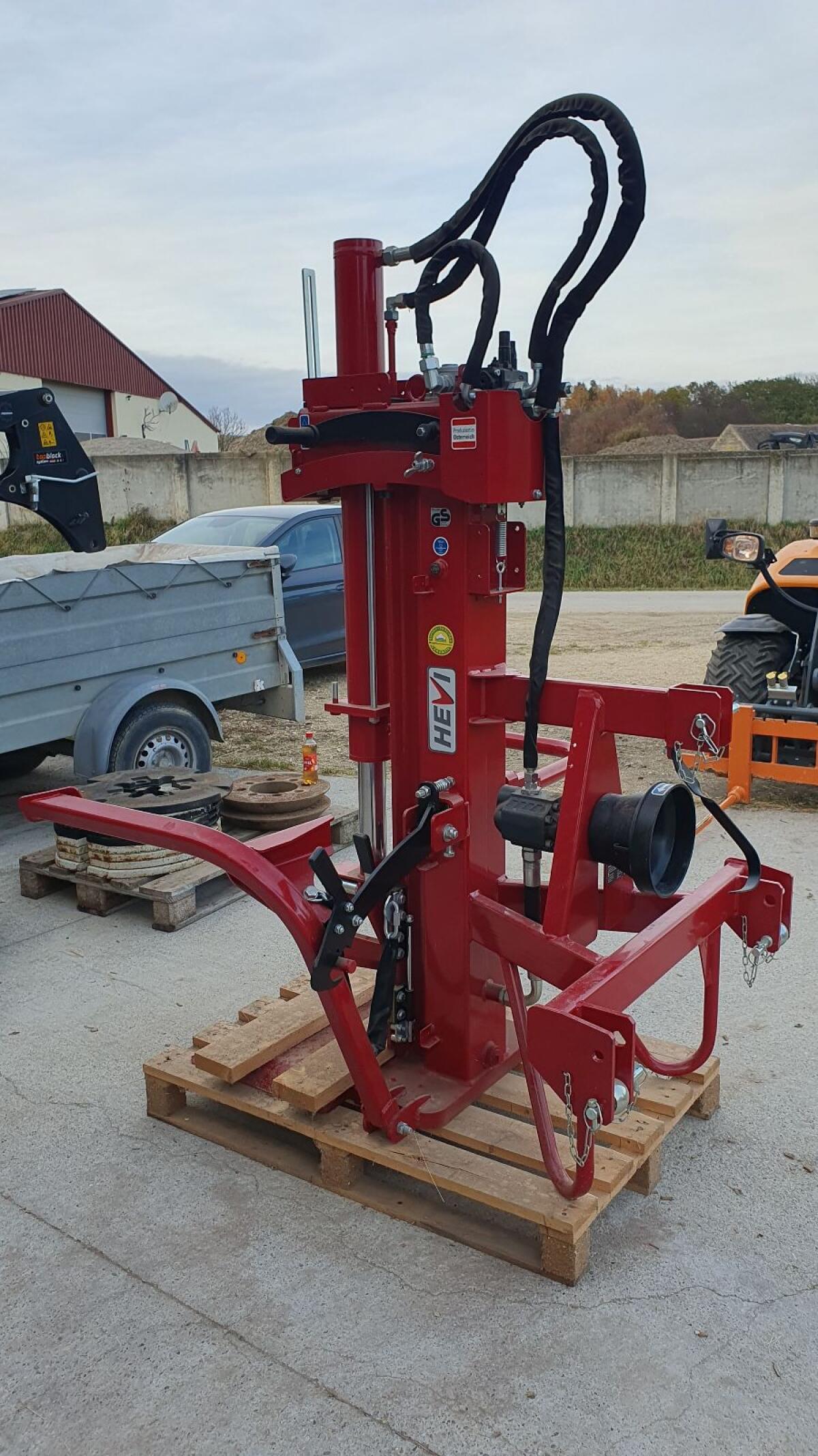 Holzspalter Posch neu 3