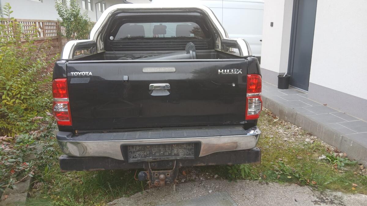 Toyota Hilux 3,0 D-4D Automatik 2