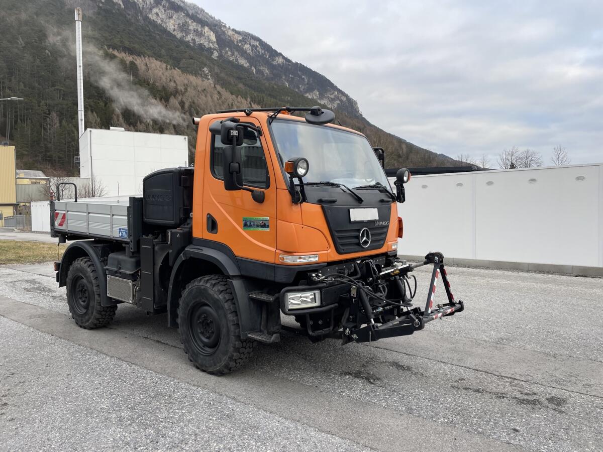 Unimog U20 3