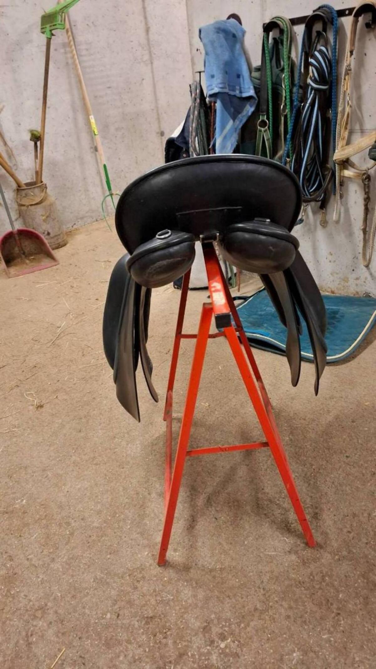 Ledersattel Loesdau 3