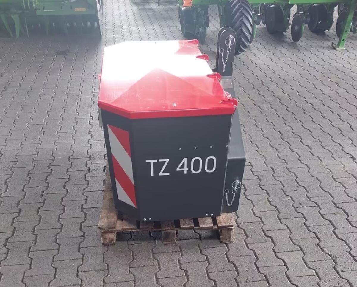 KRPAN Traktorkiste TZ 400 1