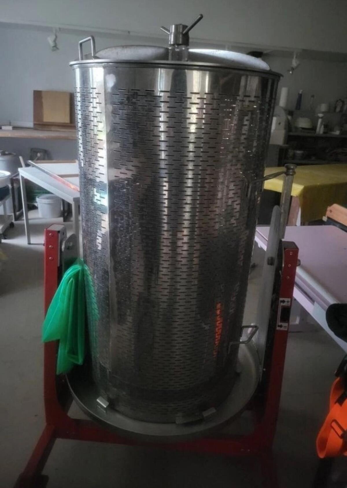 Saftpresse Hydropresse LANCMAN VSPX 250 230 l Profi 3