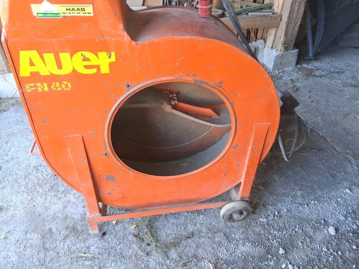 AUER Heu-Strohgebläse 40er mit Rohren und Motor 1