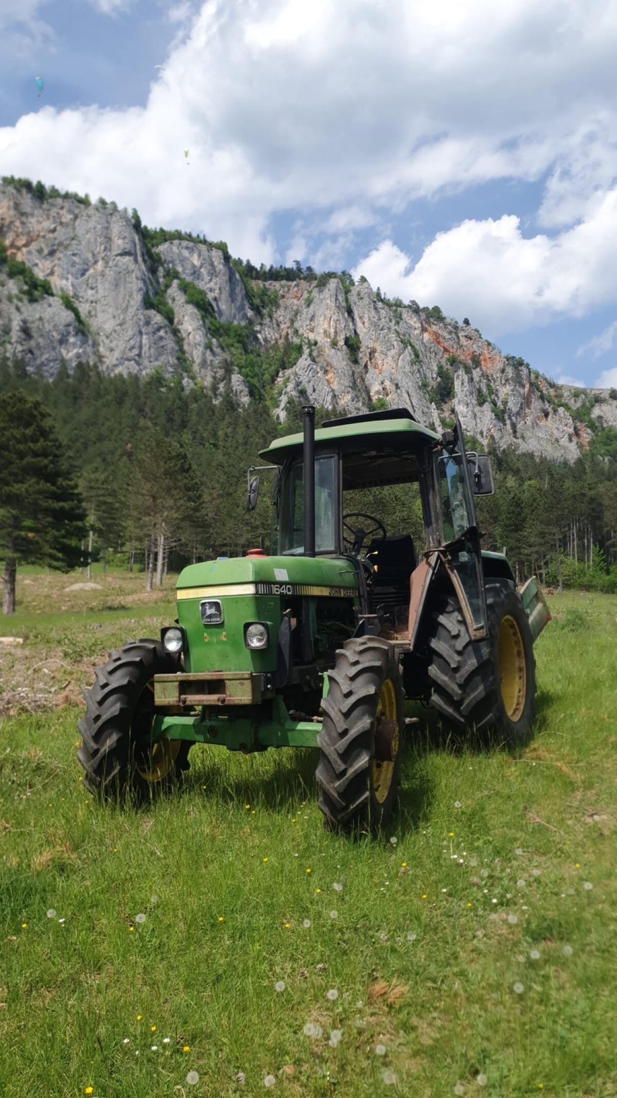 Allrad John Deere 1640 3