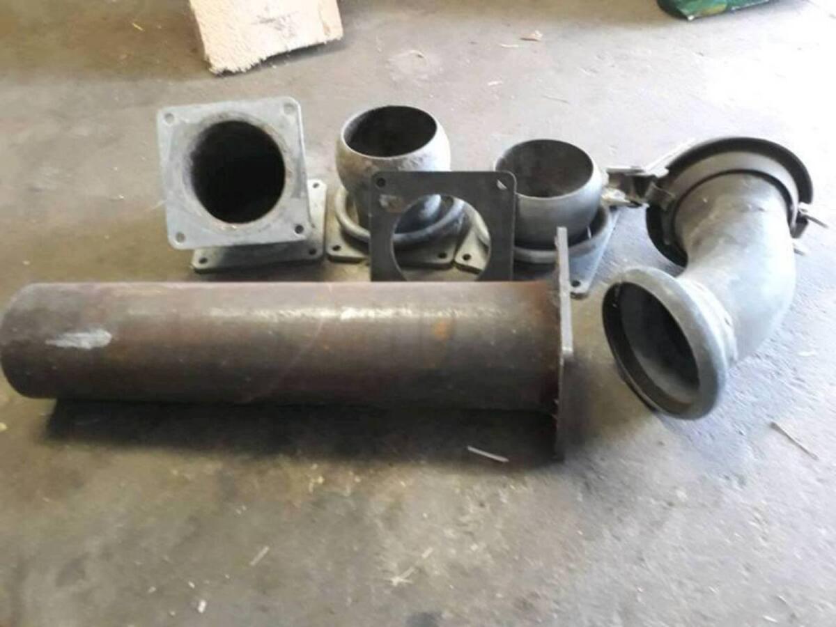 Kugelanschluss mit Flanschplatte 1