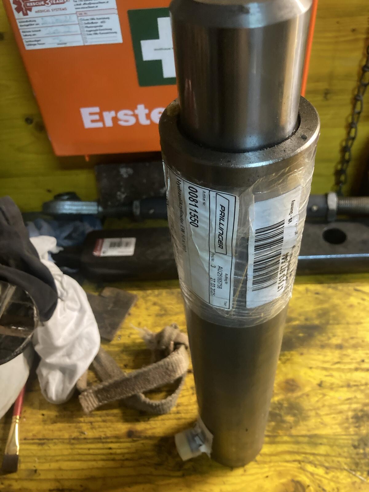 EW Hydraulik-Zylinder 2