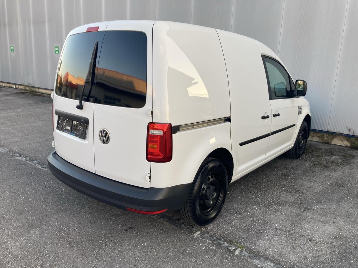 VW Caddy 2.0 TDI DSG Navi ACC 3